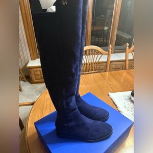 Stuart Weitzman. Worn once to a function. Beautiful navy blue suede.